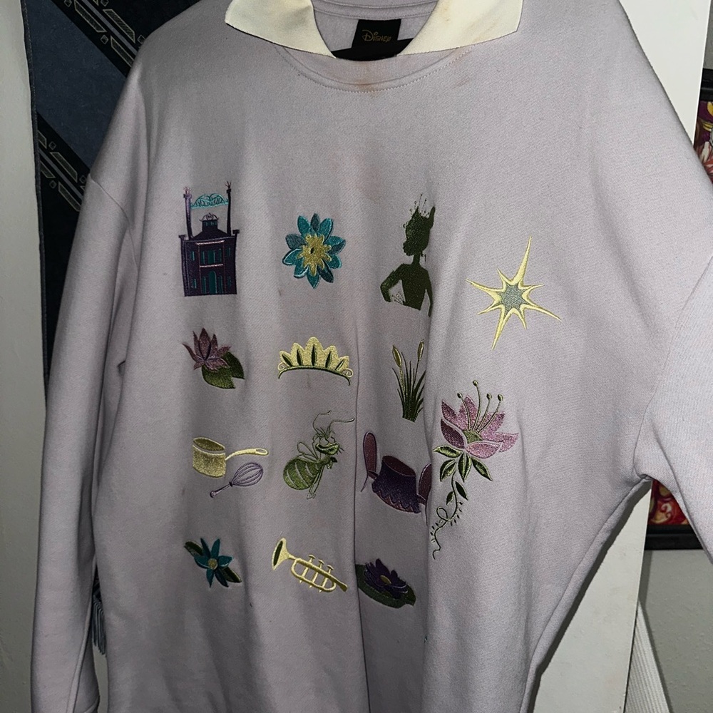 Disney Tiana crewneck size large Boxlunch